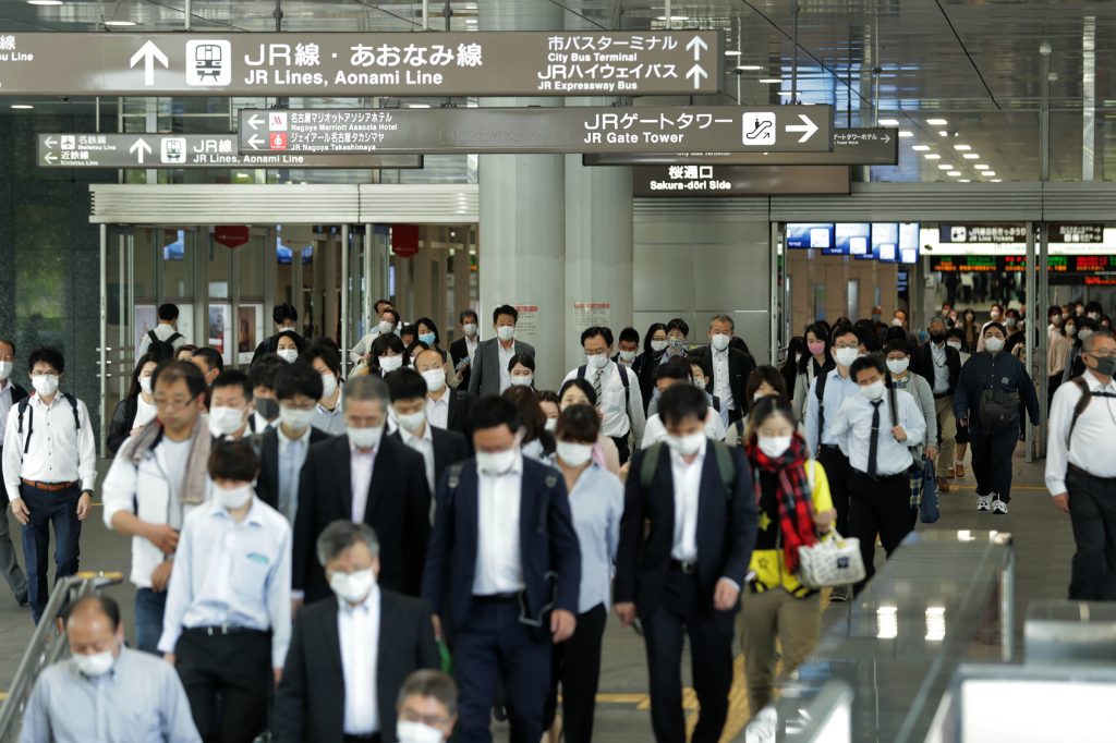 The small gaps suggest that the government's request for intensive efforts to prevent the further spread of the virus in the three weeks through Wednesday failed to lead to noticeable reductions in people's movements. (AFP)