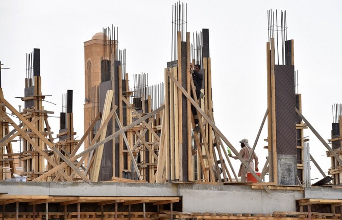 A breakdown of mortgage loans in October showed that mortgages to buy villas made up the bulk of loans. Above, a villa under constructions in Riyadh. (AFP file photo)