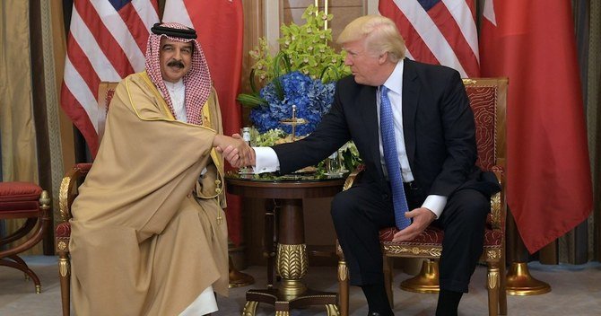 Outgoing US President Donald Trump awarded the King of Bahrain the Legion of Merit with the Degree of Chief Commander. (BNA)