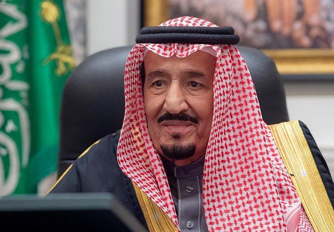 King Salman chairs Saudi Cabinet meeting of ministers during a virtual session. (SPA)