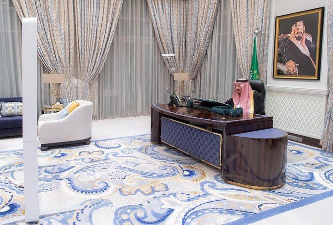 Saudi Arabia’s King Salman chairs the weekly Cabinet meeting on Tuesday, Jan. 26, 2021, in NEOM. (SPA)