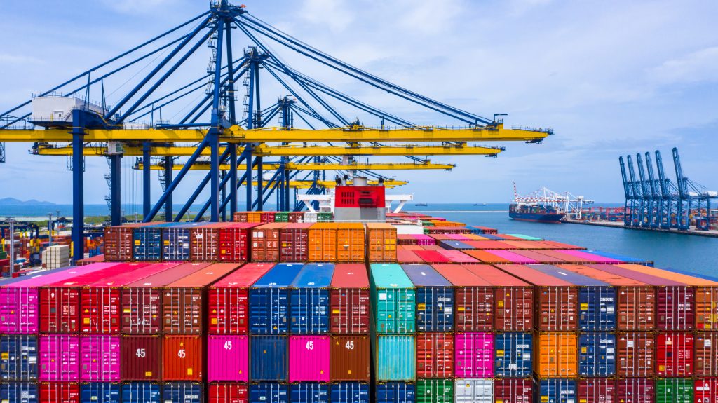 Exports likely rose 2.4% in December from a year earlier, which would be the first increase since November 2018. (Shutterstock)