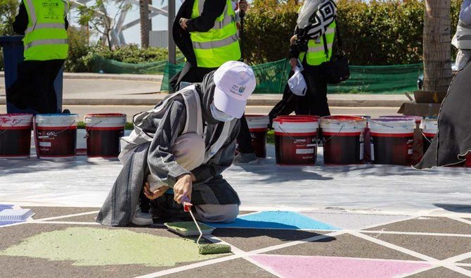 The Colorful Corniche initiative will extend over the central island of the southern corniche for 4,500 meters and is due to be carried out in eight phases. (Social media)