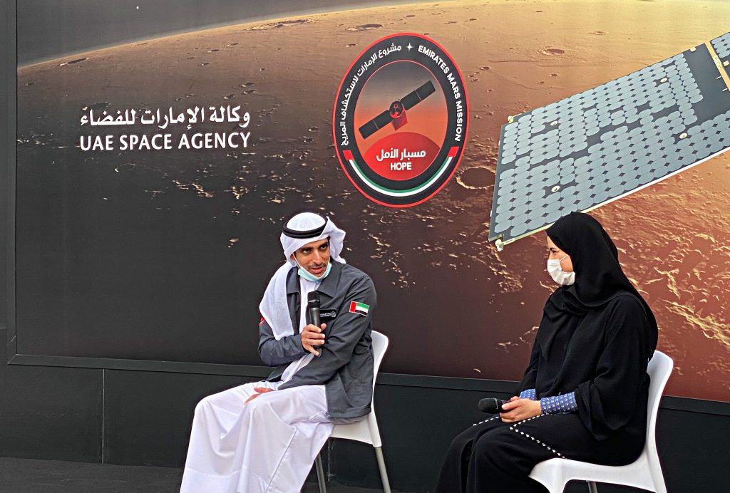 Omran Sharaf, project manager at the MBRSC (L) and Sarah Al-Amiri, the UAE’s minister of state for advanced sciences and chair of the UAE Space Agency (R) at the Mohammed bin Rashid Space Center, Feb. 10, 2021. (ANJP Photo)