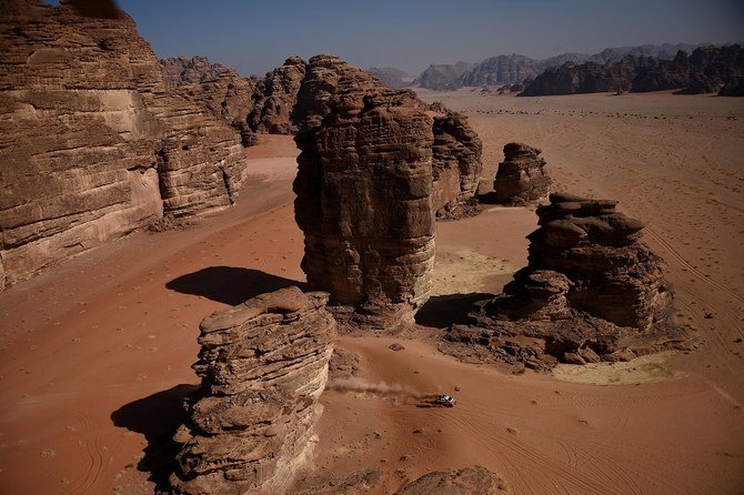 Hydrogen is regarded by many experts as the clean energy of the future. Green hydrogen is produced using solar energy, and is a major feature of the energy equation at the planned NEOM megacity. (File/AFP)