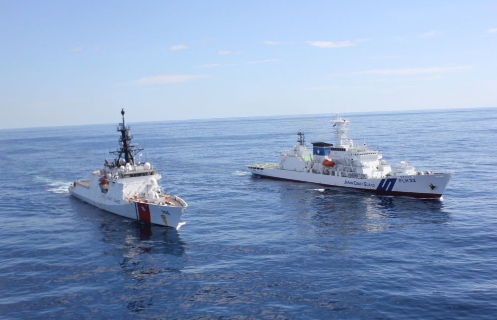 Joint U.S., Japan Coast Guard exercise to strengthen capabilities. (US Embassy in Tokyo)