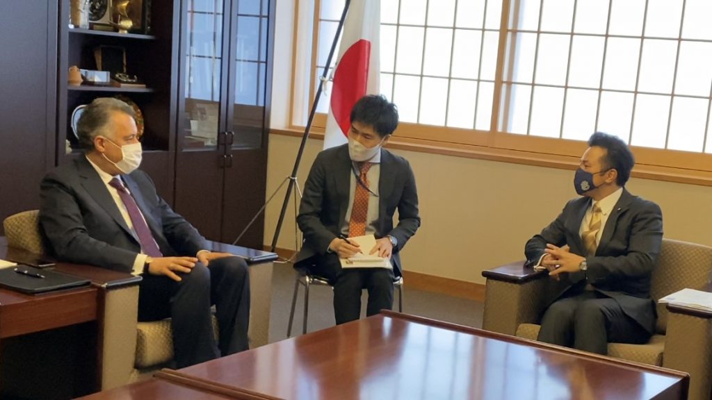 Japan Foreign Ministry officials told Arab News Japan that State Minister Uto indicated that he hoped to further develop the existing good relations between the two countries (ANJ Photo)