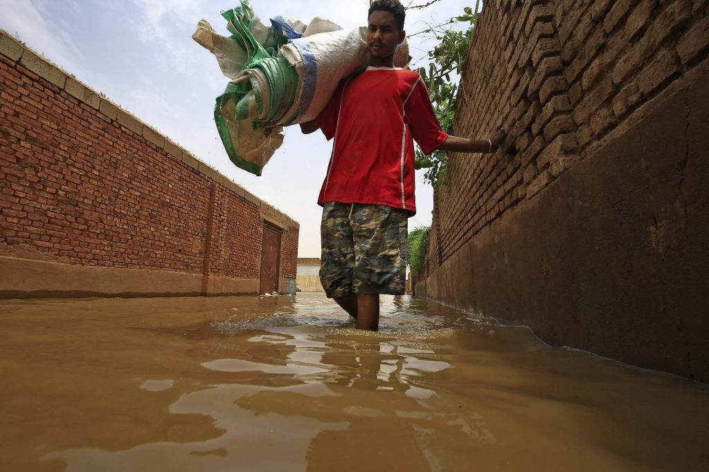 Kosti, which has the largest population in White Nile in southern Sudan, is seeing an increase in water supply demand due to the influx of evacuees from South Sudan and Darfur, while the existing waterworks are significantly deteriorated. (AFP)