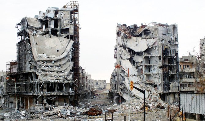 Destroyed buildings are seen on a deserted street in Homs, Syria January 30, 2013. (REUTERS)