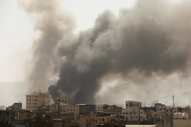 Smoke billows from the site of Saudi-led air strikes on Houthi positions in Sanaa, Yemen, on March 7, 2021. (REUTERS/File Photo)