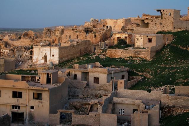 Destroyed houses after clashes are seen in Sinjar, Iraq February 6, 2019. Picture taken February 6, 2019. (Reuters)