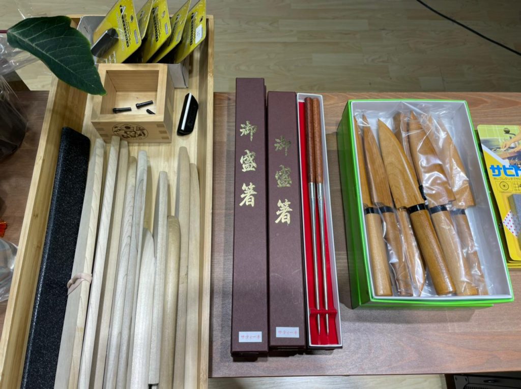 Japanese knives come with many distinctive features, and elements that differentiate them from standard knives customers are familiar with, thus justifying their hefty prices. (ANJP)