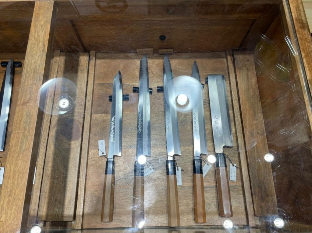 Japanese knives come with many distinctive features, and elements that differentiate them from standard knives customers are familiar with, thus justifying their hefty prices. (ANJP)
