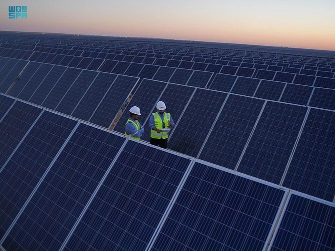 Saudi Arabia’s Mohammed bin Salman announces several new renewable energy projects. (SPA)