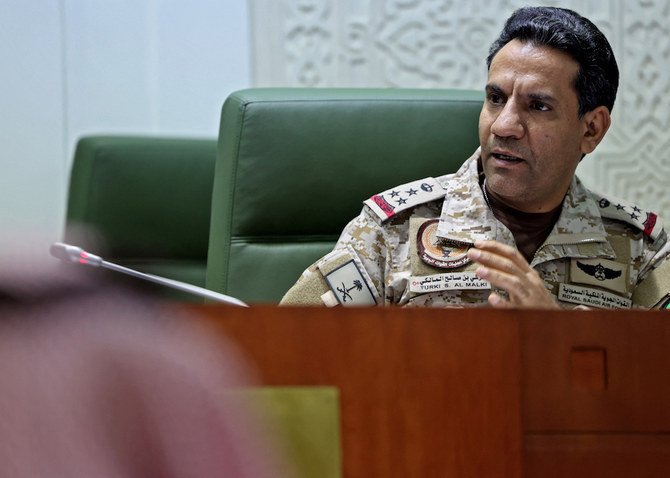 Arab Coalition Spokesman Col. Turki Al-Maliki speaks at a press conference in Riyadh. (File/AFP)