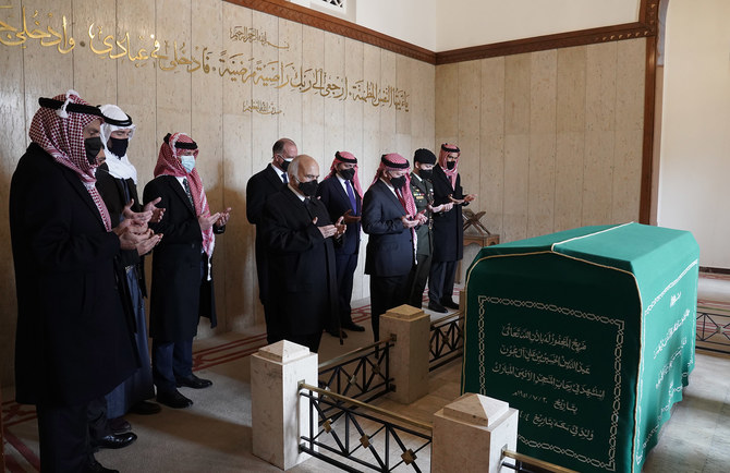 King Abdullah and other members of the royal family visit tomb of the late King Abdullah I. (Royal Court of Jordan)