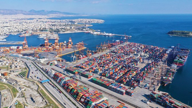 The commercial port of Piraeus, Greece, where assistance from the Saudi drug enforcement agency has led to a major narcotics bust. (Shutterstock)