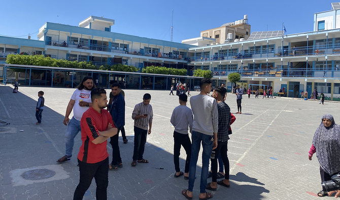 A UN-run school has become shelter for Gazans. (AN photo by Hazem Balousha)