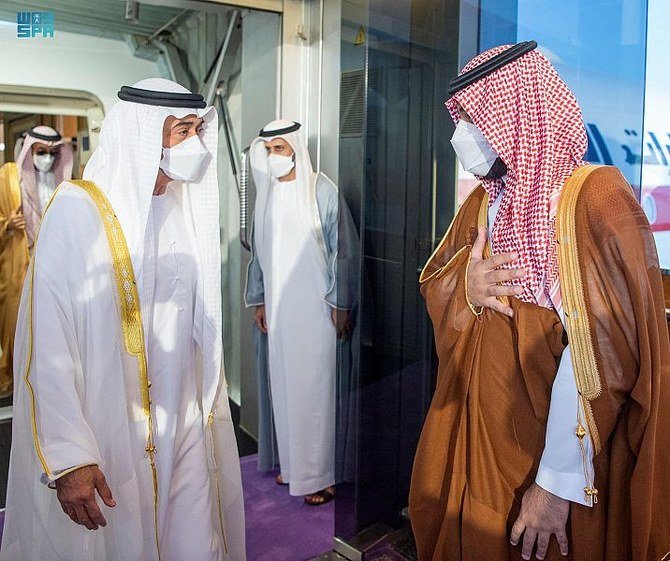 Saudi Arabia’s Crown Prince Mohammed bin Salman receives his Abu Dhabi counterpart Mohammed bin Zayed in Jeddah. (SPA)