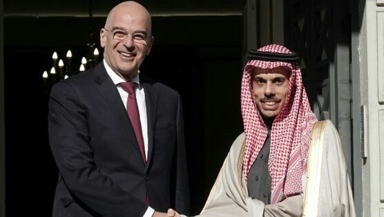 Saudi Arabia’s Foreign Minister Prince Faisal bin Farhan received a phone call from his Greek counterpart Nikos Dendias. (Twitter/@NikosDendias)