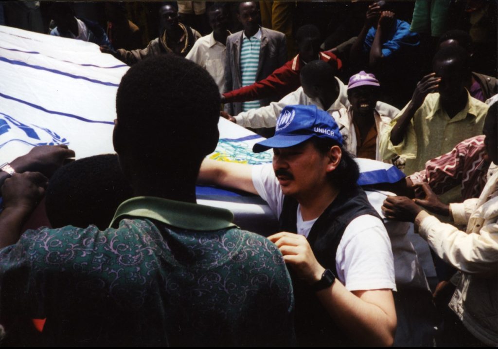 Paper Emergency Shelter for UNHCR, Byumba Refugee Camp, Rwanda, 1999 © Shigeru Ban Architects