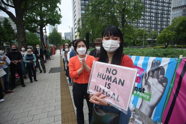 People gathered in front of the Diet building to demand greater human rights, May. 18, 2021. (ANJP Photo)