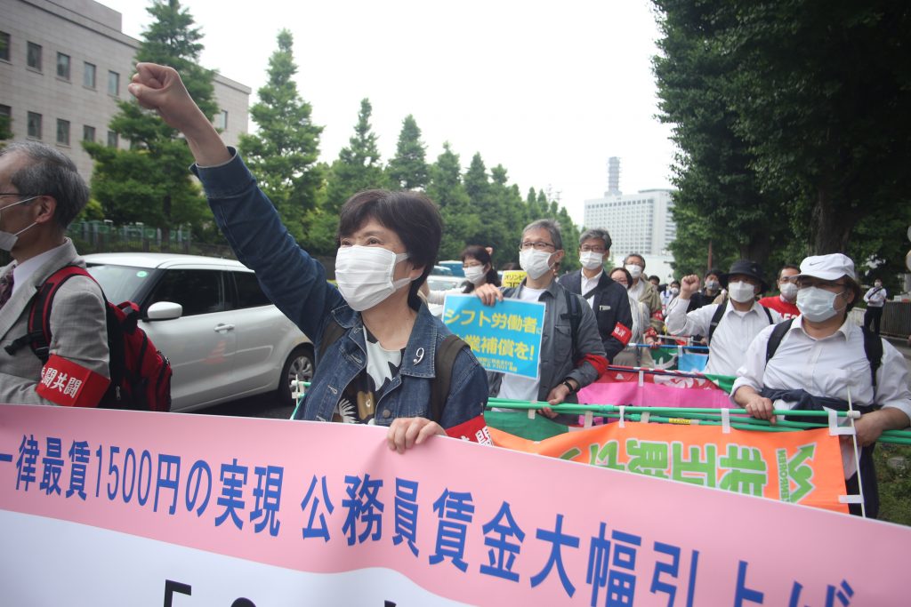 Nursing and other unions gathered in central Tokyo on Thursday to demand improvements in working conditions. (ANJP Photo/ Pierre Boutier)