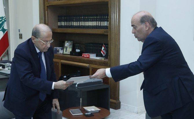President Michel Aoun receives Charbel Wehbe’s resignation on Wednesday. (@LBpresidency)