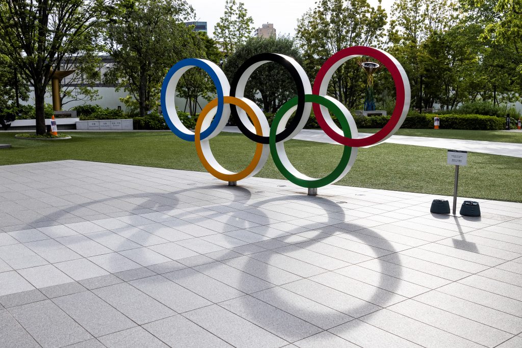 The Japanese government, the Tokyo Olympics and Paralympics organizing committee, the International Olympic Committee and two other parties are slated to adopt on Monday a cap of 10,000 on the number of spectators at each venue of the games. (AFP)