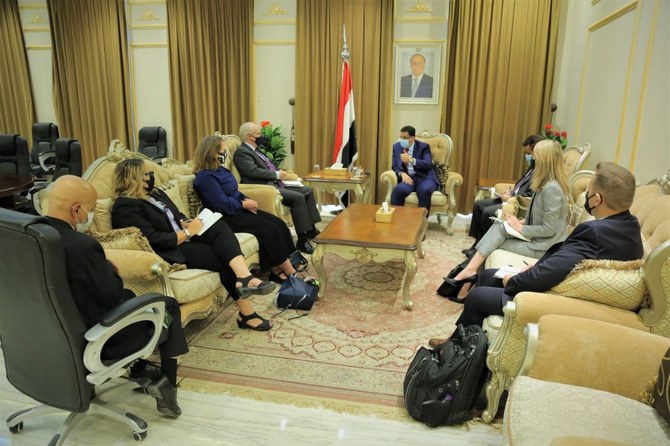US envoy for Yemen Tim Lenderking holds talks with Yemeni Foreign Minister Ahmad Awad bin Mubarak. (File/Twitter/@StateDept_NEA)