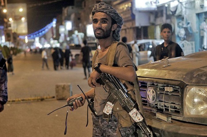 A fighter loyal to the Yemeni government at the approaches to Marib, Yemen, May 5, 2021. (AFP)