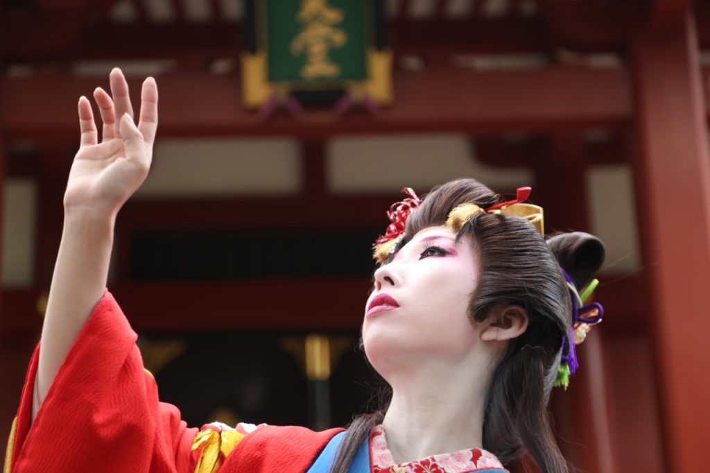 Tomomitsu is a Japanese woman who carries on the Oiran tradition in the Yoshiwara district of Tokyo. Photo: (ANJ/Pierre Boutier)