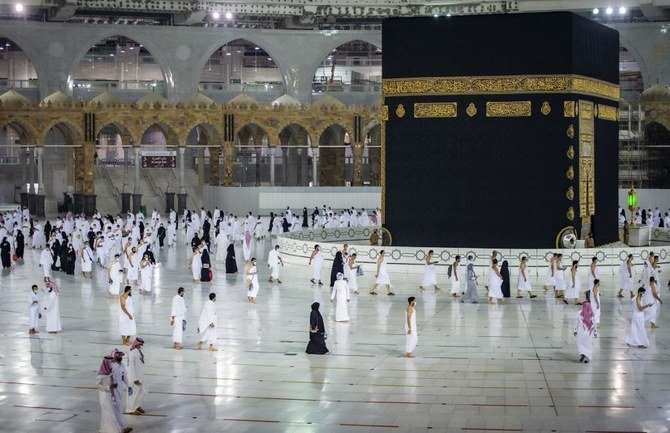 More than 450,000 people in Saudi Arabia applied to perform Hajj this year during the 24 hours since registration opened. (File/AFP)