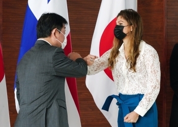 Minister Mouynes acknowledged Japan’s heavy use of the canal, and expressed intent to further their partnership. (MOFA)