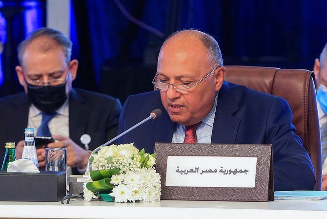 Shoukry called on council members to adopt a Tunisian draft resolution that calls for resumption of talks geared toward a legally binding agreement on the dam. (File/AFP)