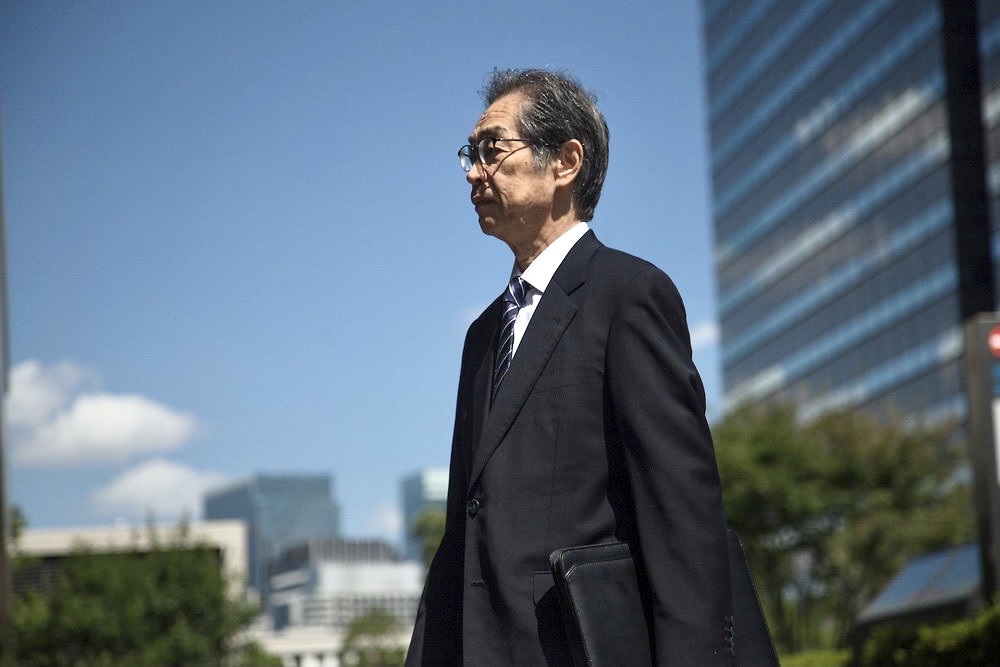 Archive photo of former Tepco chairman Ichiro Takekuro entering the Tokyo District Court. (ANJ/Pierre Boutier)