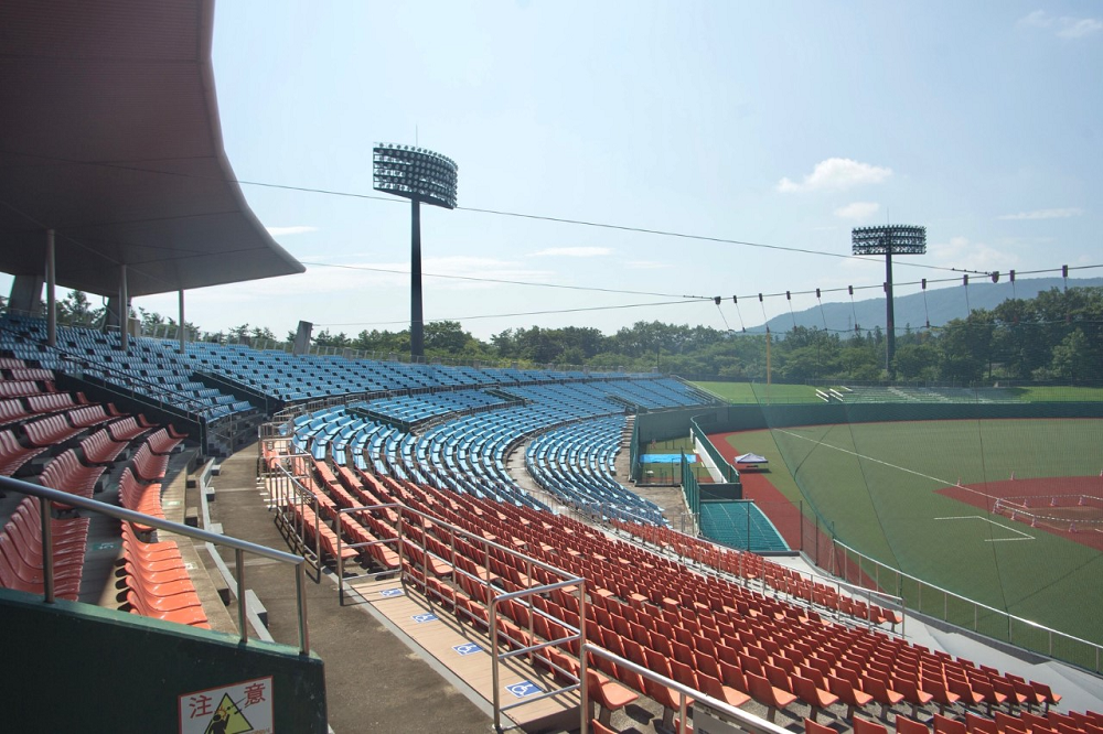 Archived empty Azuma stadium, which has a capacity of 30 000 spectators. (ANJ/Pierre Boutier)