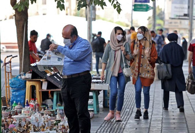 All bazars, market places and public offices will close, as well as movie theaters, gyms and restaurants in both Tehran province and the neighboring province of Alborz during Iran’s fifth coronavirus lockdown. (AFP)