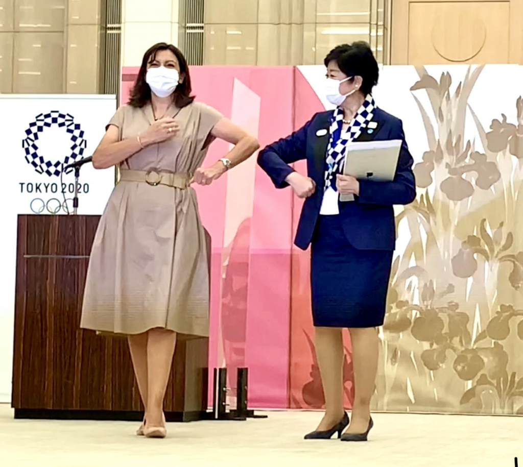 Tokyo Governor Yuriko Koike and Paris Mayor Anne Hidalgo during the ReStart event. The two leaders signed a joint statement concerning sustainable issues and the Olympic Games. (ANJ/ Pierre Boutier)