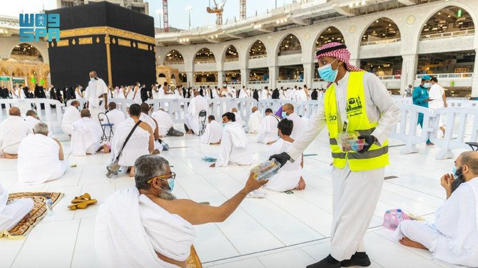 The first group of fully jabbed foreign Umrah pilgrims arrived in Saudi Arabia on Aug. 15. (SPA)