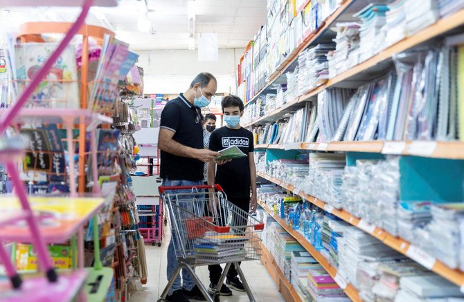 Commercial markets around the Kingdom witness a huge turnout of shoppers to purchase the school supplies. (SPA)