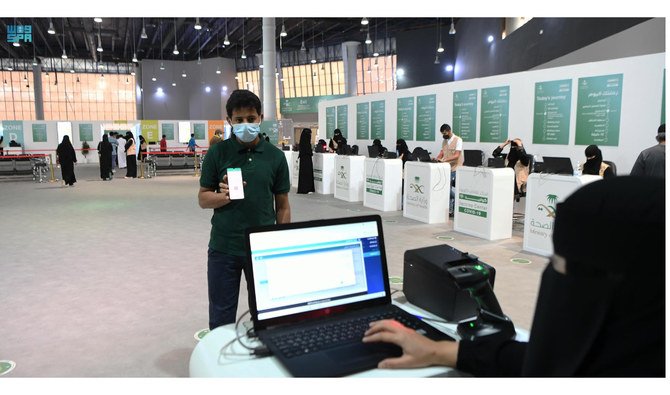 Saudi Arabia is approaching the 30 million mark for administered doses of the COVID-19 vaccine. (SPA)