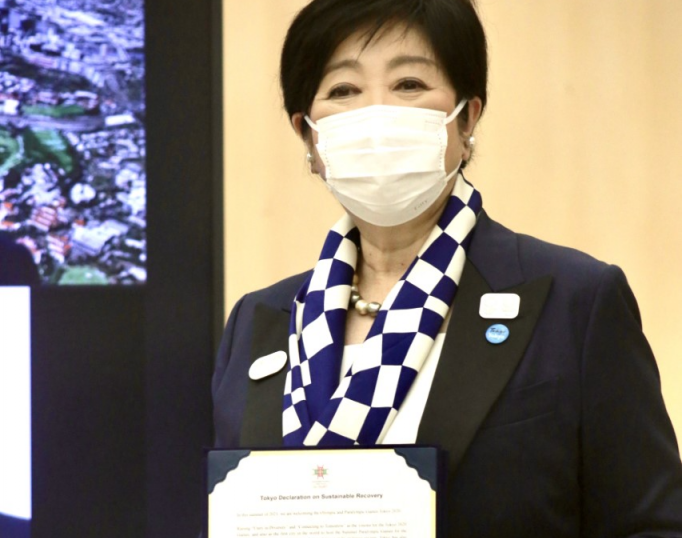 Tokyo Governor Yuriko Koike and Paris Mayor Anne Hidalgo during the ReStart event. The two leaders signed a joint statement concerning sustainable issues and the Olympic Games. (ANJ/ Pierre Boutier)