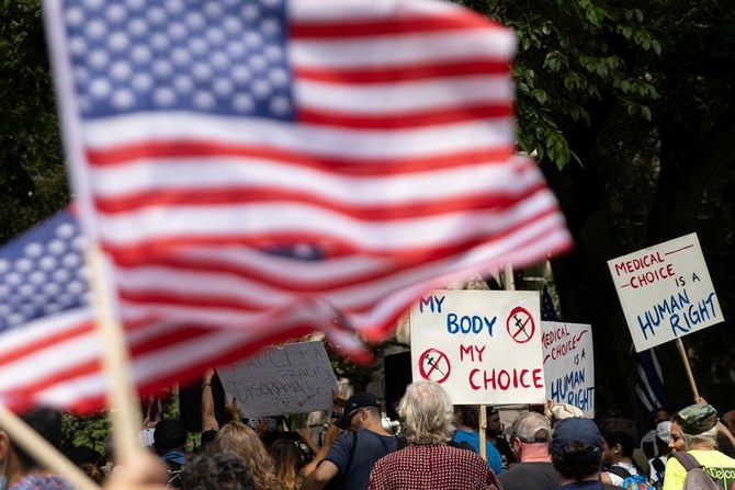 An anti-mandatory coronavirus vaccine protest outside New York City Hall in Manhattan, August 16, 2021. (Reuters)