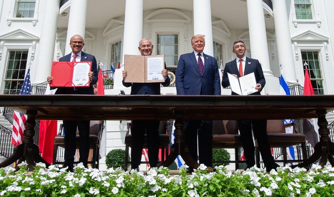 This September 15, 2020 photo shows (L-R) Bahrain Foreign Minister Abdullatif al-Zayani, Israeli Prime Minister Benjamin Netanyahu, US President Donald Trump, and UAE Foreign Minister Abdullah bin Zayed Al-Nahyan. (AFP)