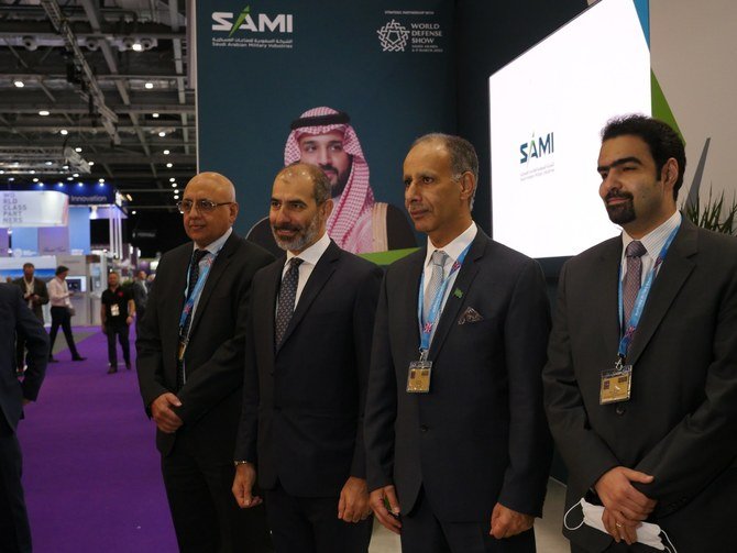 From left: Gasem Al-Maimani, deputy governor of GAMI, Walid Abukhaled, CEO of SAMI, Ahmad Al-Ohali, governor of GAMI, and Mohammad Al-Athel, deputy governor of military acquisition at GAMI. (AN_Photo)