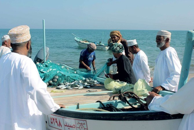 Oman’s coasts and beaches are no less than 3,000 km long and Saudi companies engaged in the fishing sector are working on plans to make investment in the sector. Social media