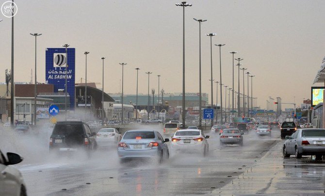 Saudi Arabia's civil defense warned of thunderstorms with moderate to heavy rain and brisk winds that may lead to torrential flows in the capital Riyadh (pictured). (File/SPA)
