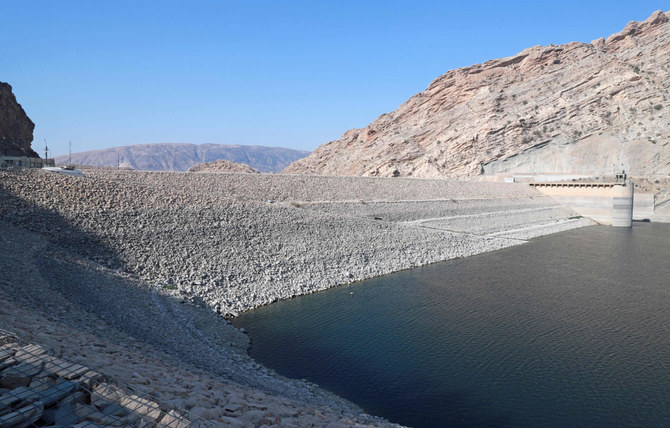 A picture taken on Oct. 26 shows the Darbandikhan Dam after the water level has fallen by 7.5 meters in one year, in northeastern Iraq. (AFP)