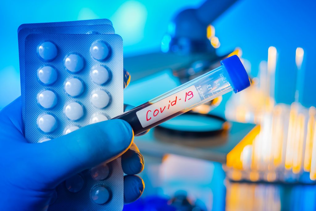 The Japanese government plans to put oral COVID-19 drugs into practical use by the end of the year. Among Japanese drugmakers, Shionogi & Co. is accelerating the development of its orally taken COVID-19 drug. (Shutterstock)
